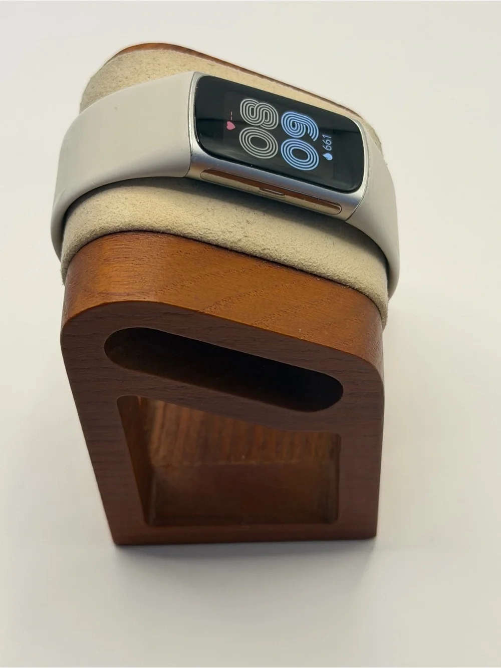 Fitbit Charge 6, Very Good, Charger Included, Tested, Latest Model